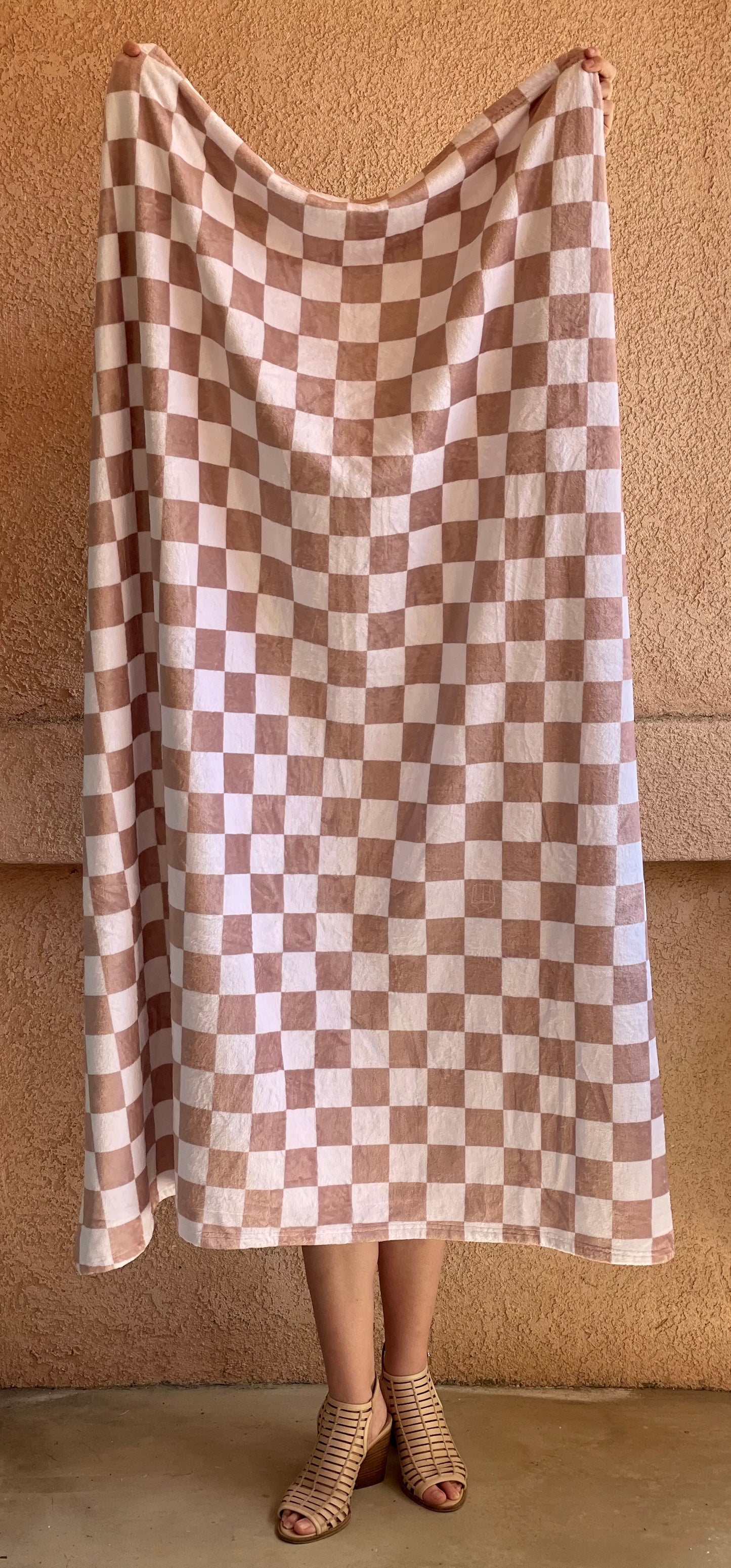 Velveteen Throw Blanket, Mauve Rose